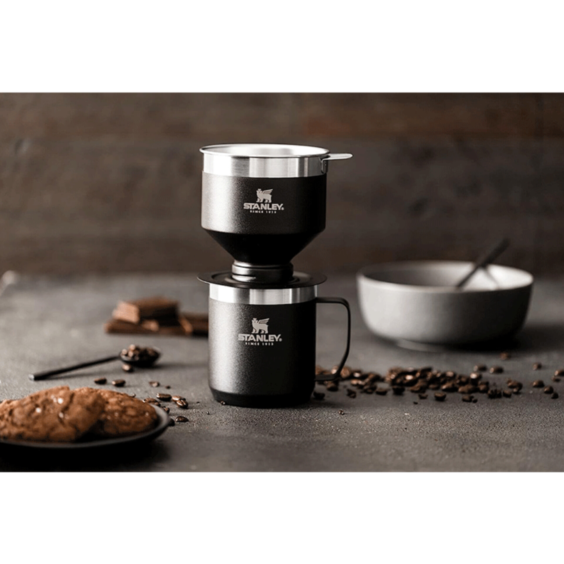قهوه ساز استنلی Stanley Pour Over | قهوه دمی باکیفیت برای کمپینگ و سفر
